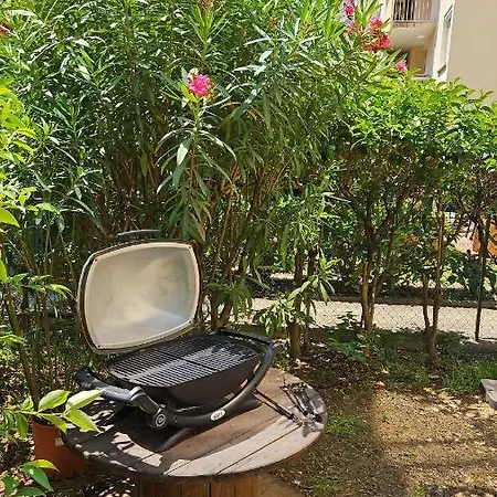 T4 Proche Centre Et Plages Jacuzzi Et Parking Gratuit Daire Montpellier